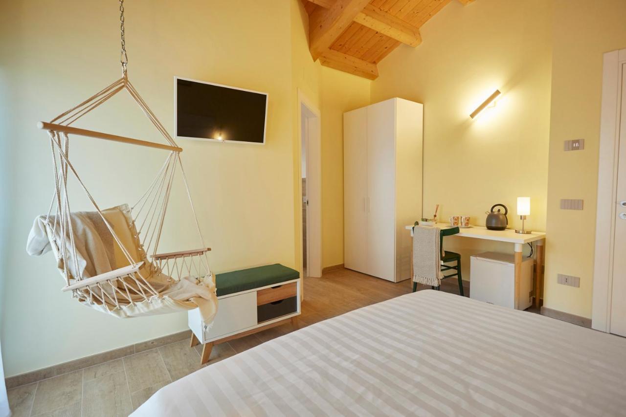 Agriturismo Nido Delle Rondini Macerata Exterior photo