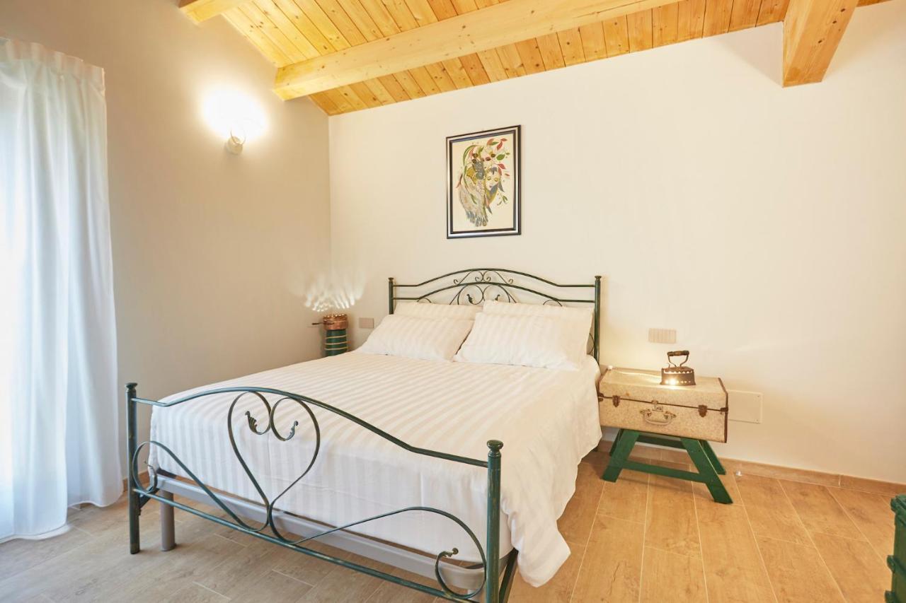 Agriturismo Nido Delle Rondini Macerata Exterior photo